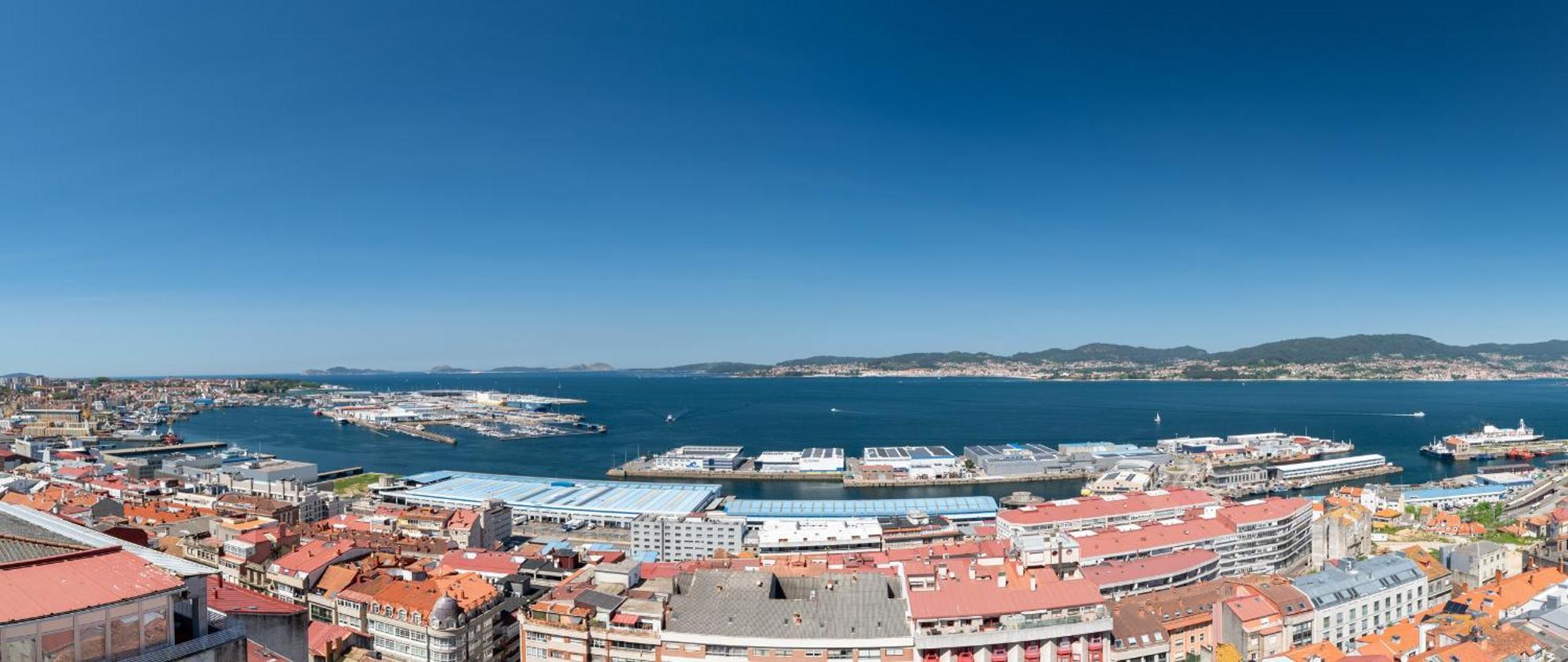 El Atico De La Ria Apartment Vigo Luaran gambar